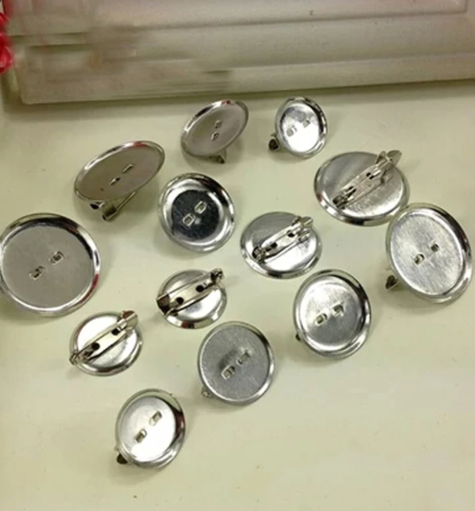 50 قطعة/الوحدة جولة بروش صينية 13-40 مللي متر دبابيس قاعدة فارغة قاعدة إعداد صينية مع بروش دبوس قفل أمان ل مشبك شعر الخياطة الملابس