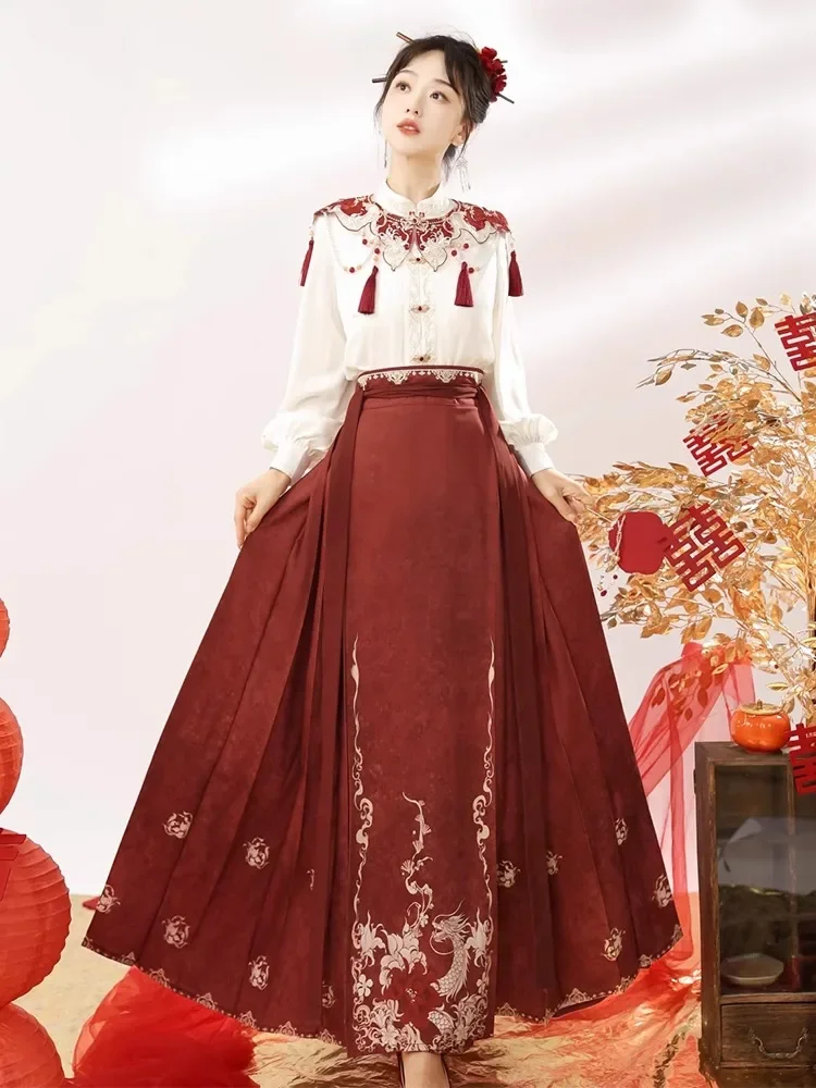 

Hanfu women's new Chinese style national style heavy industry cloud shoulder horse dress set