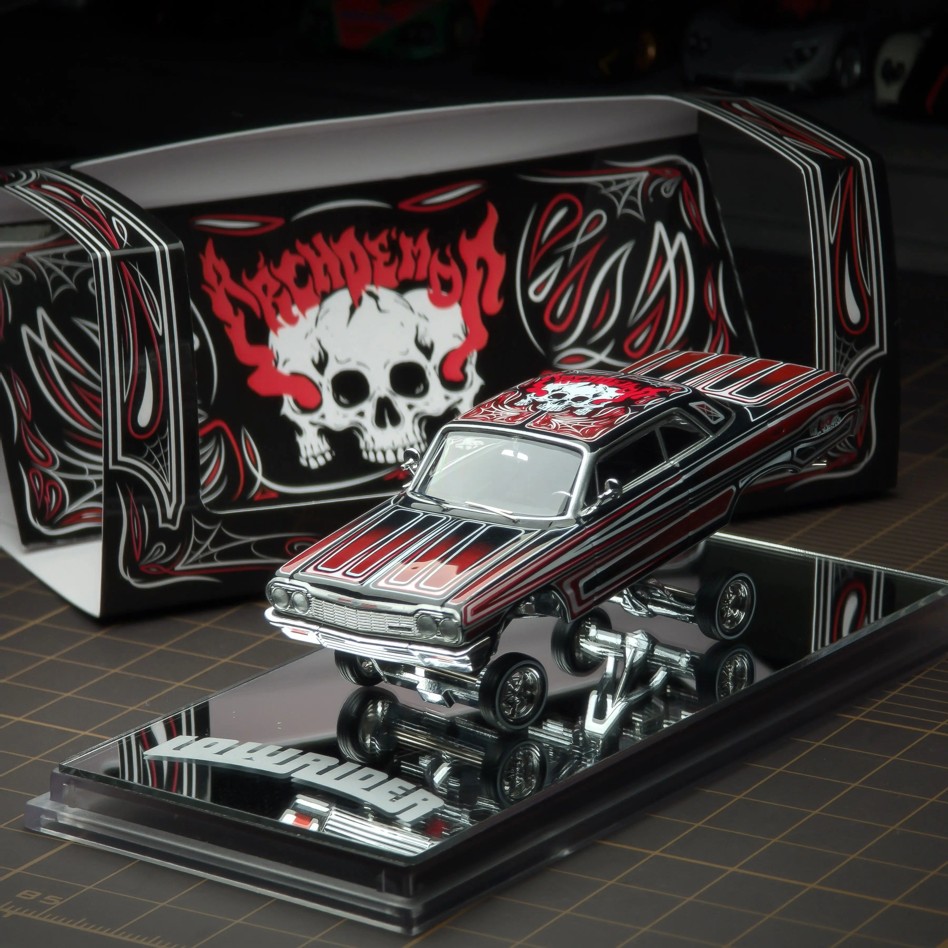 97M 1/64 Corona Impala 1964 Low Rider Alloy Car Model