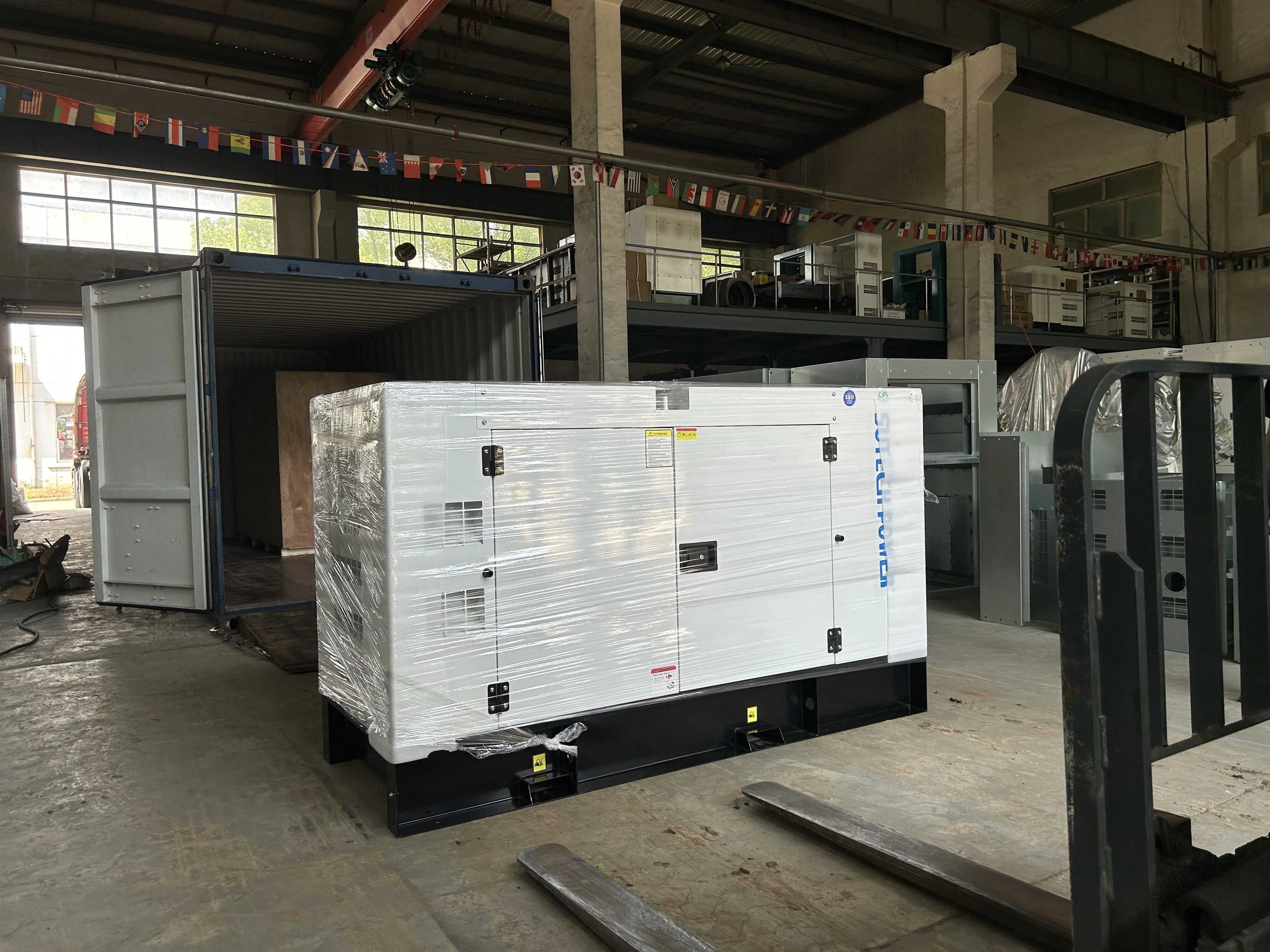 Single Phase 120V/240V 60Hz Super Silent Engine 4BTA3.9-G2 Electrical Genset 50kw 50kva Genset