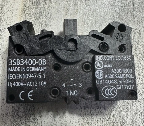 

3SB3400-0A 3SB3400-0B 3SB3400-0C 3SB3400-0D 3SB3400-1A 3SB3400-0K 3SB3400-0E контактный модуль новый оригинальный сток