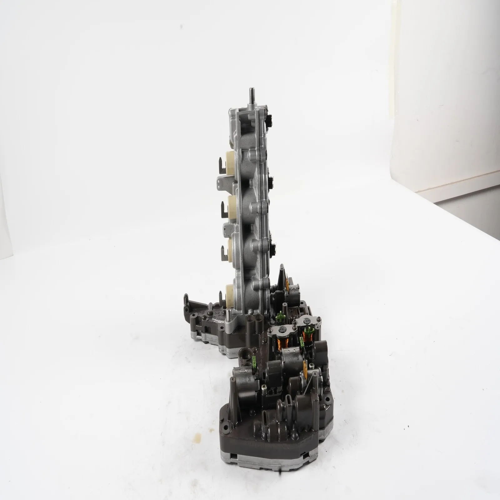 

1 шт. корпус клапана коробки передач 0B5 DL501, 7 скоростей для 2008-2016 A4 A5 A6 A7 Q5, запасные части, автоаксессуары