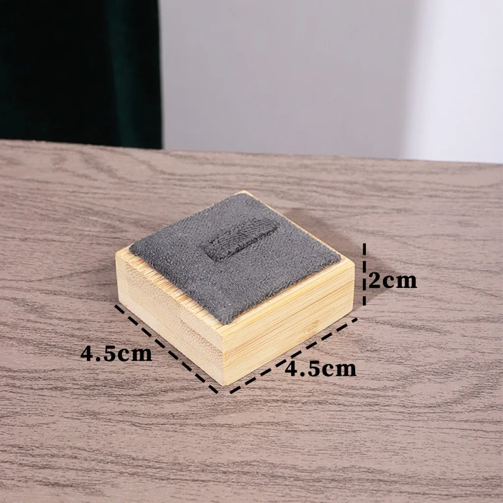 

Microfiber Lined Jewelry Holder Minimalist Bamboo Jewelry Display Stand Jewelry Display Organizer Eco-Friendly For Photography