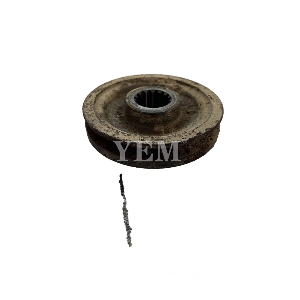 Used V1305 Crankshaft Pulley Compatible For Kubota Engine.