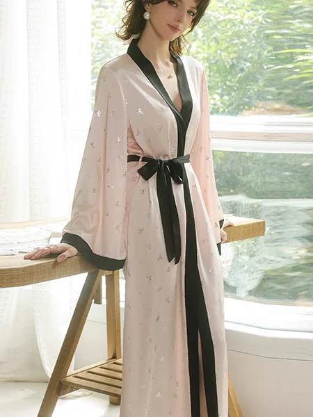 レトロ高級ソフトピンクスリープローブロングサテンシャインホーム服ベルト付きズボン女性超薄型四季ユニバーサル