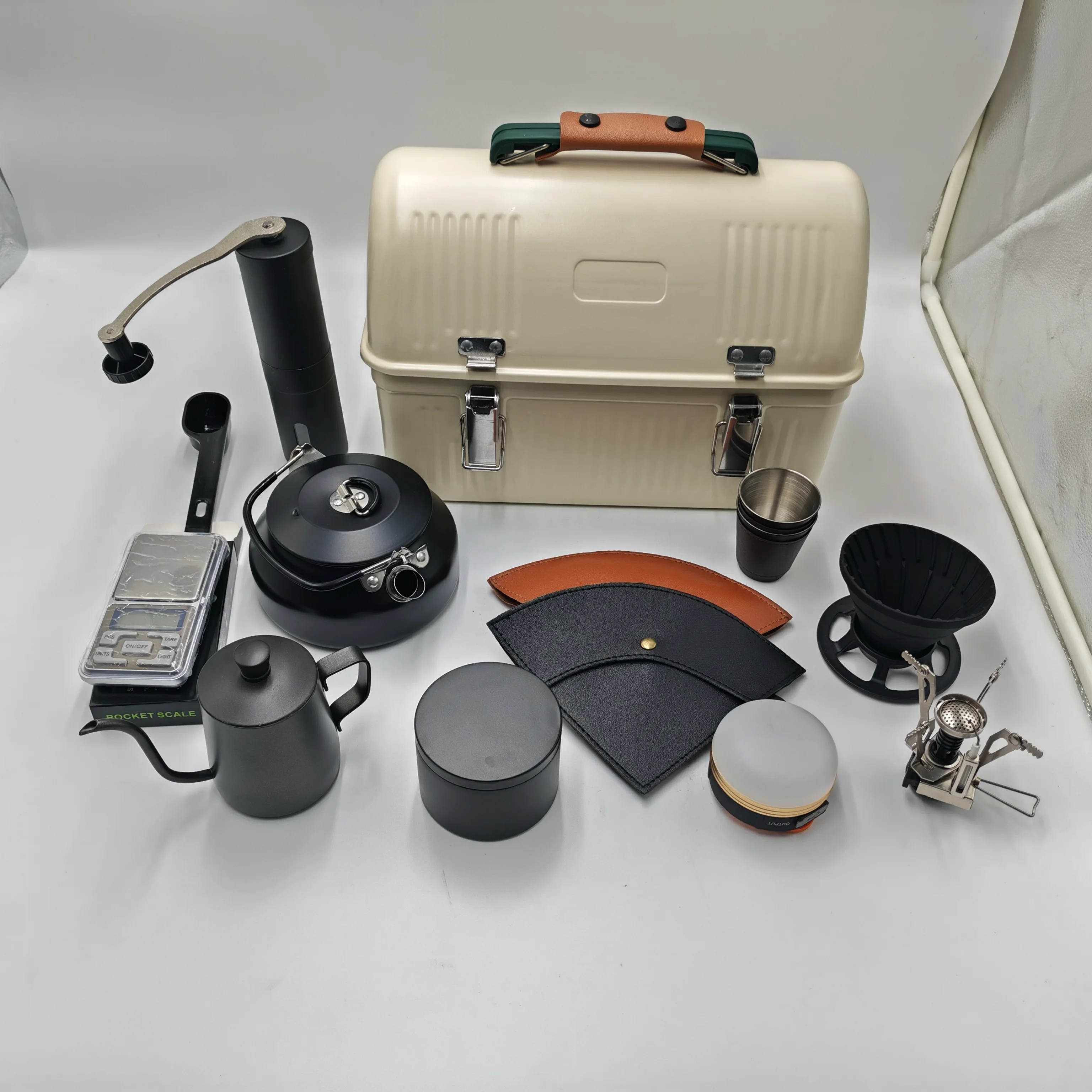

Outdoor Tea Set Toolbox,Large Toolbox Tea Sets,toolbox with Light,kettle,stove Scale for Outdoor Camping