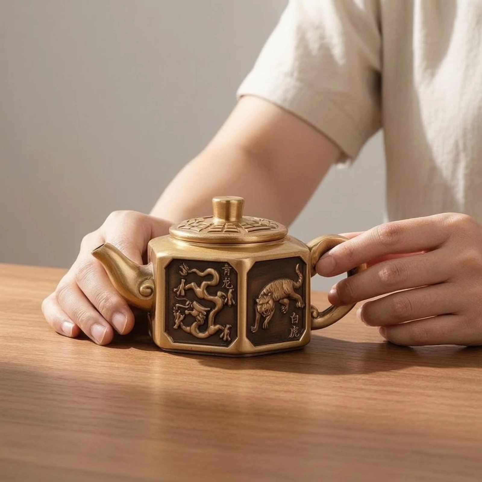 

Hexagonal Teapot Raised Relief Brass Teapot Decorative Tea Kettle Embossed Pattern Home Decor Vintage Style for Indoor Display