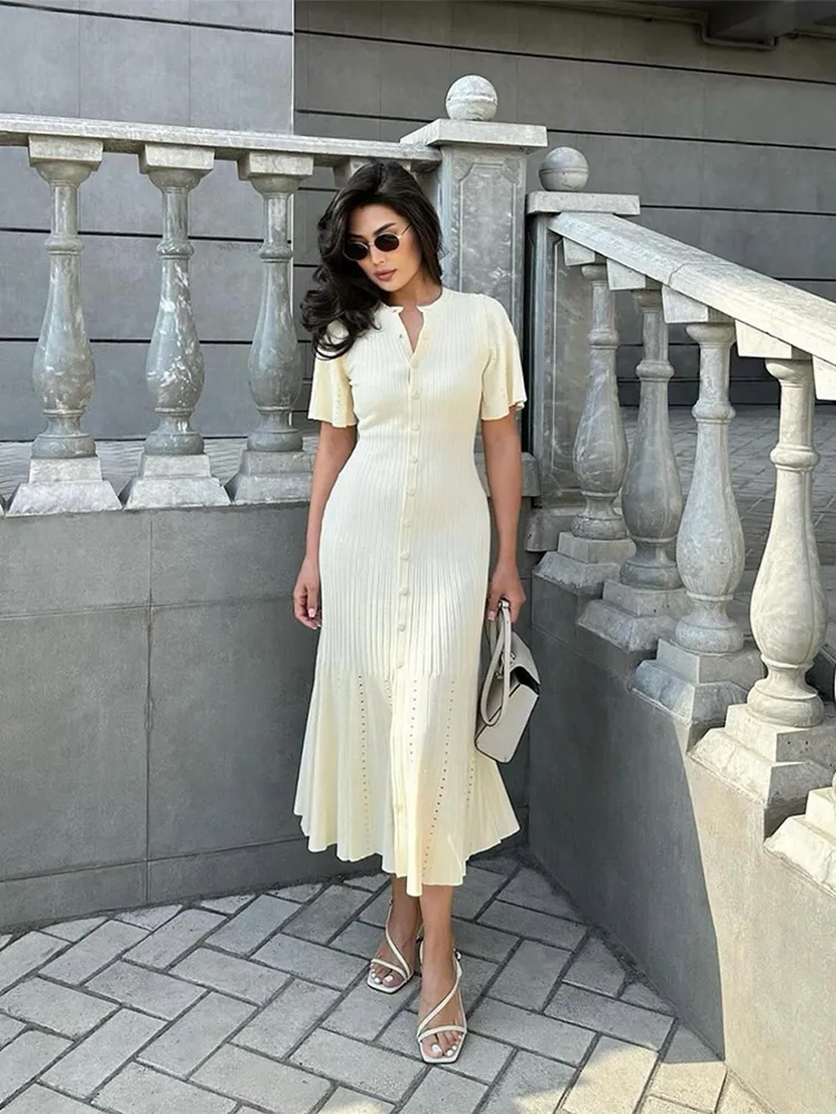 Fashion Hollow Out Knitted Maix Dress Women Solid Short Sleeved Single Breasted Slim Dresses 2024 Elegant Female Commuting Robes