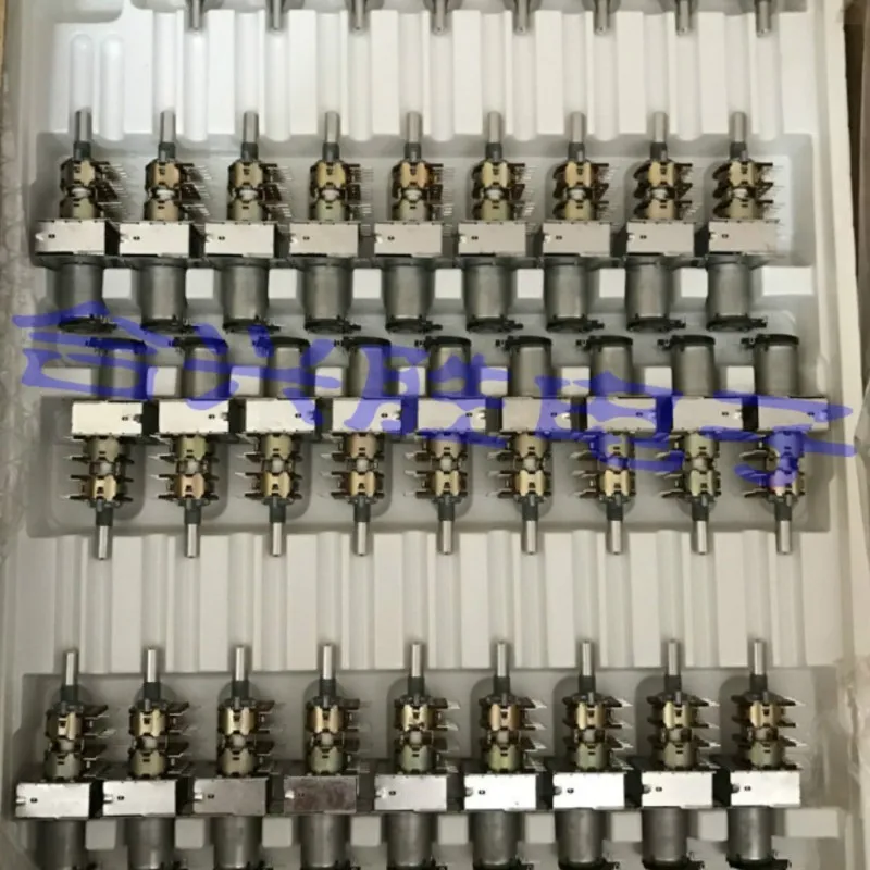1 Piece Motor Potentiometer 4 Link B50K*4 Power Amplifier Potentiometer 16Pin Shaft Length 20MM