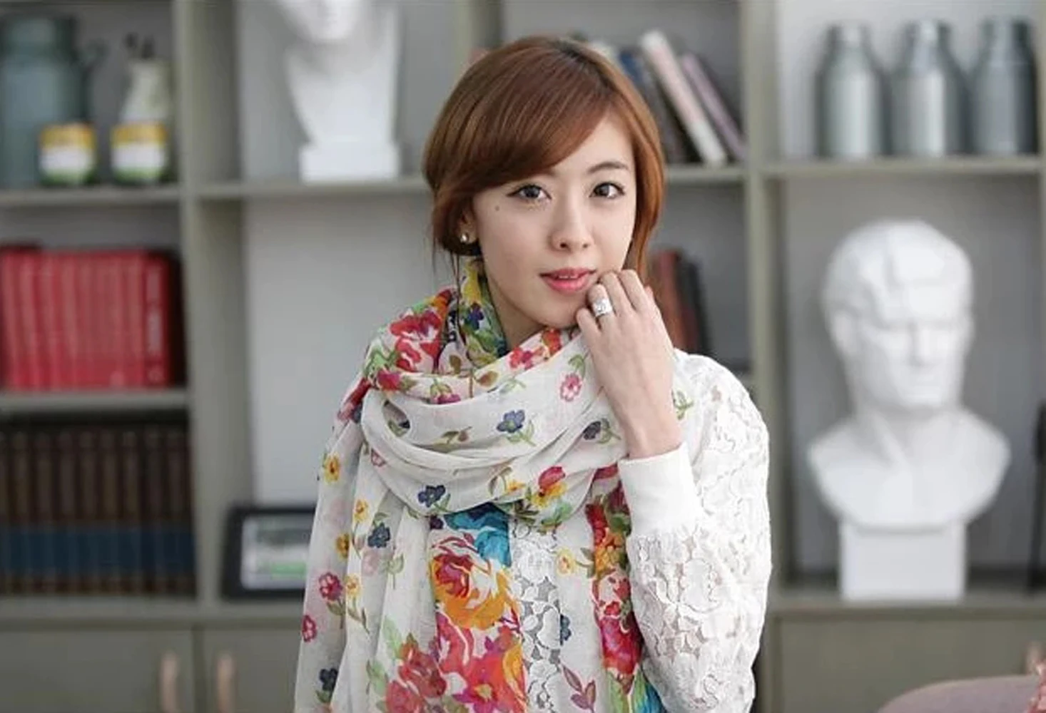 Fashion Women Spring Summer Long Color Printing Silk Scarf Shawl Wrap Beach Stole Hijab Foulard Elegant Sweet Scarf Accessories