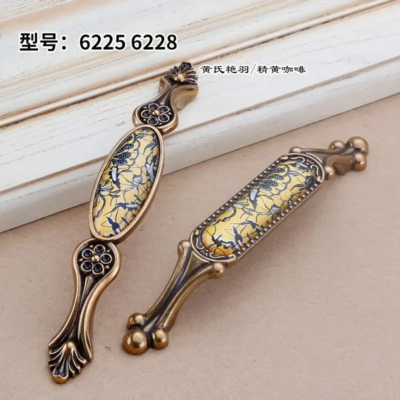 Classical Chinese Crystal Cabinet Wardrobe Handle Simple European Refined Yellow Coffee Handle Furniture Hardware Accessories