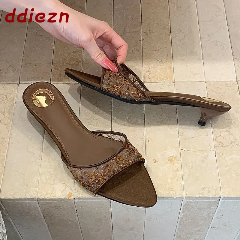 

New Summer Spring Fashion Pointed Toe Ladies Low Heel Shoes Embroider Designer Female Sandals Slides Elegant Women Pumps Shoes