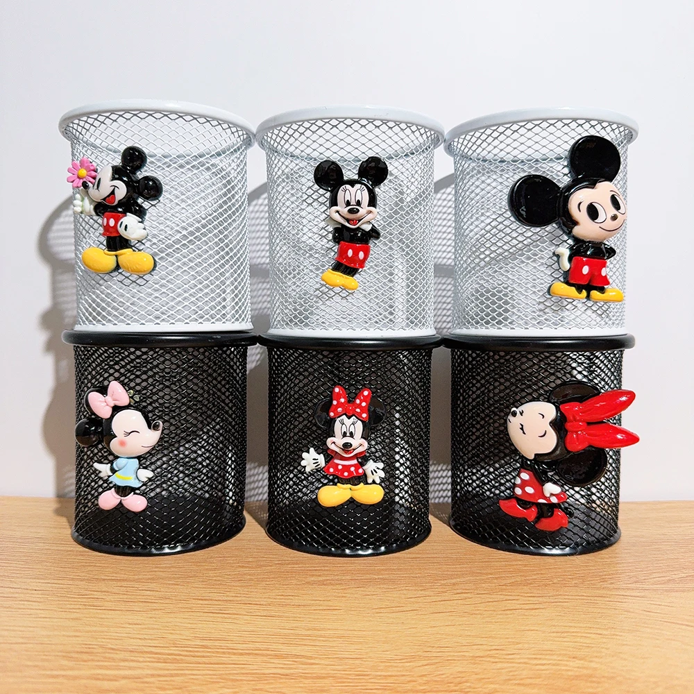 Cute Mickey Mouse Clubhouse black and white couple style metal pen holder, serving as a desktop storage ornament for readers