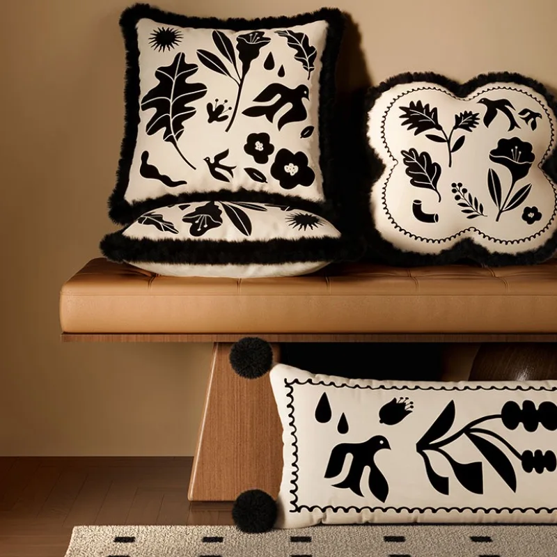 

Flora Pillows Ivory Black Velvet Cushion Case Natural Decorative Pillow Cover For Sofa Chair Luxury Living Room Home Decorations