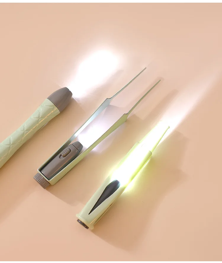 

Luminous Ear Spoon Set Ear Wax Removal Cleaning Tweezers LED Light Earpick Nose Clip Children Adults Ear Care Tools Kit USB