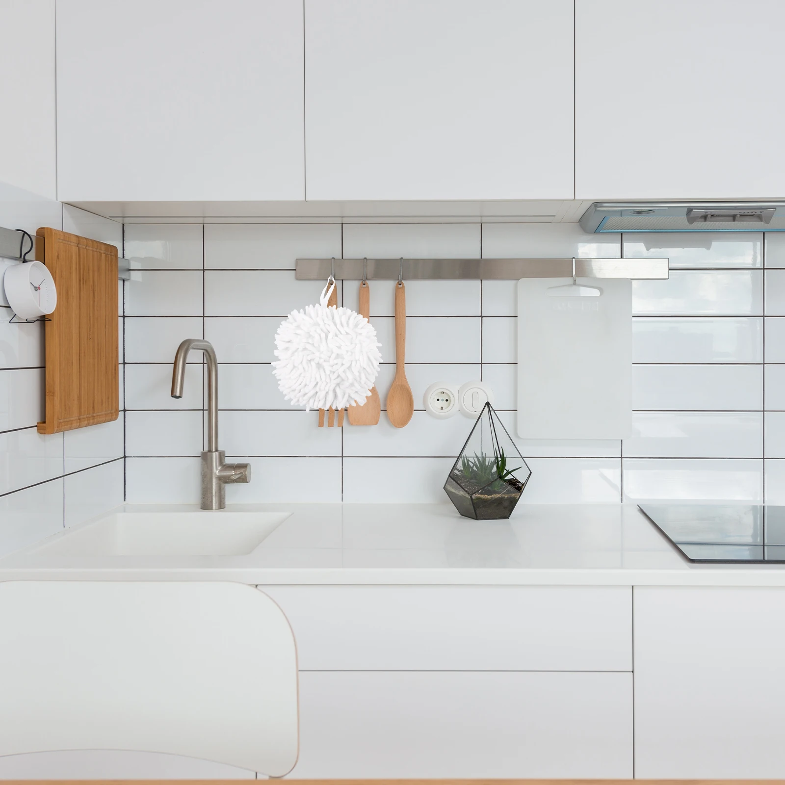 

1Pcs Hanging Hand Towel Ball Absorbent Spherical Creative Quick-Drying Kitchen Home Supply Small Towel Supply