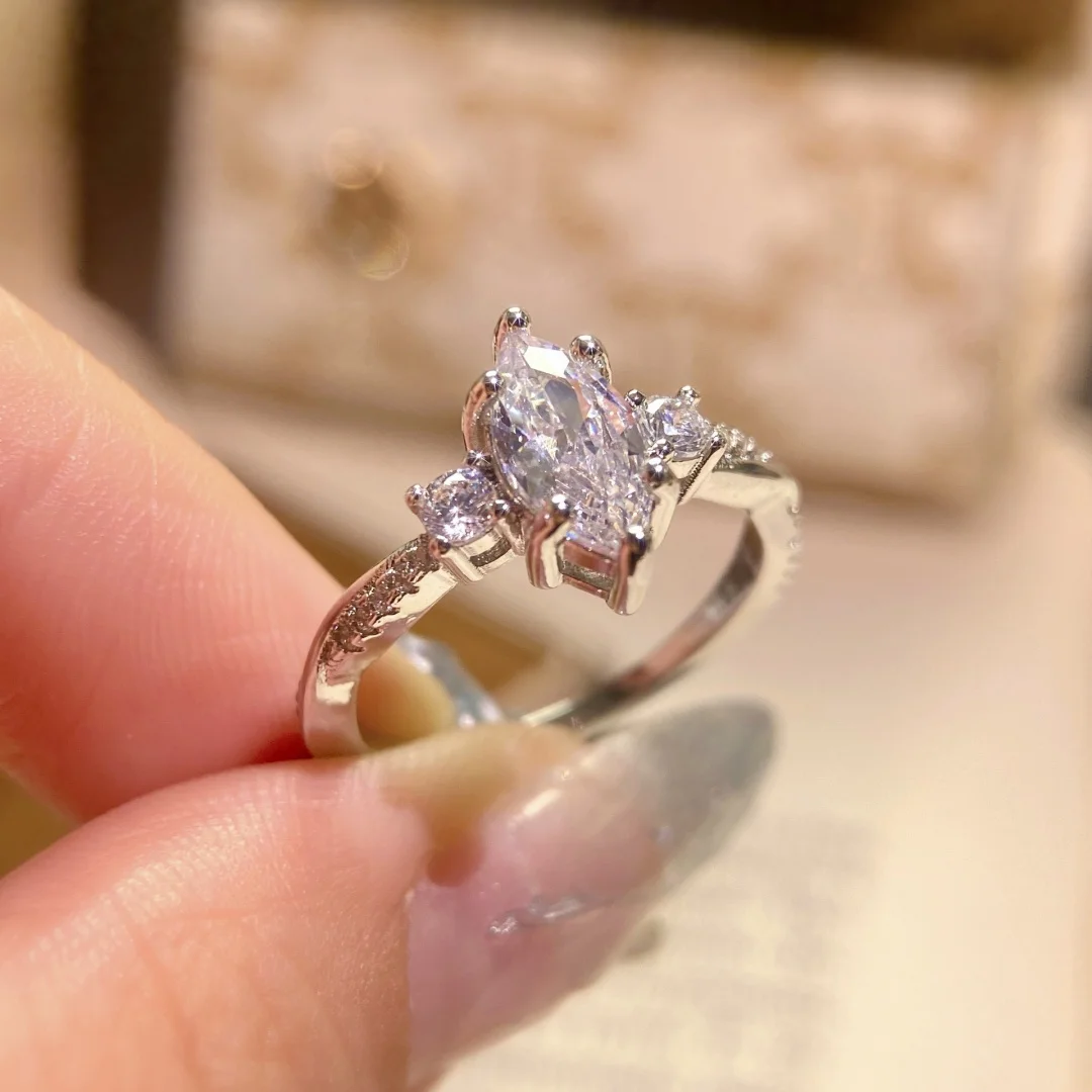 925 Sterling Silver Fashion Elegant Versatile Large Marquise‑cut Zircon Ring, Women's Engagement Ring