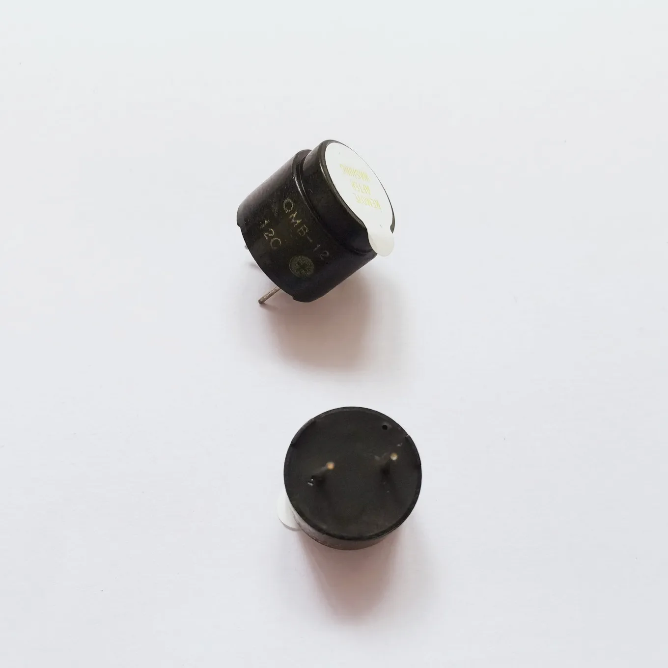 Original new 100% QMB-12 buzzer 12V 16*14mm 85-97dB frequency 2.048Hz 40mA (Inductor)