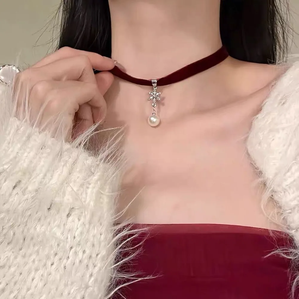 Sweet Velvet Ribbon Choker Necklace Heart Pendant Pearl Snowflake Charm Korean Indie Collarbone Chain Cute Gift for Women Girls