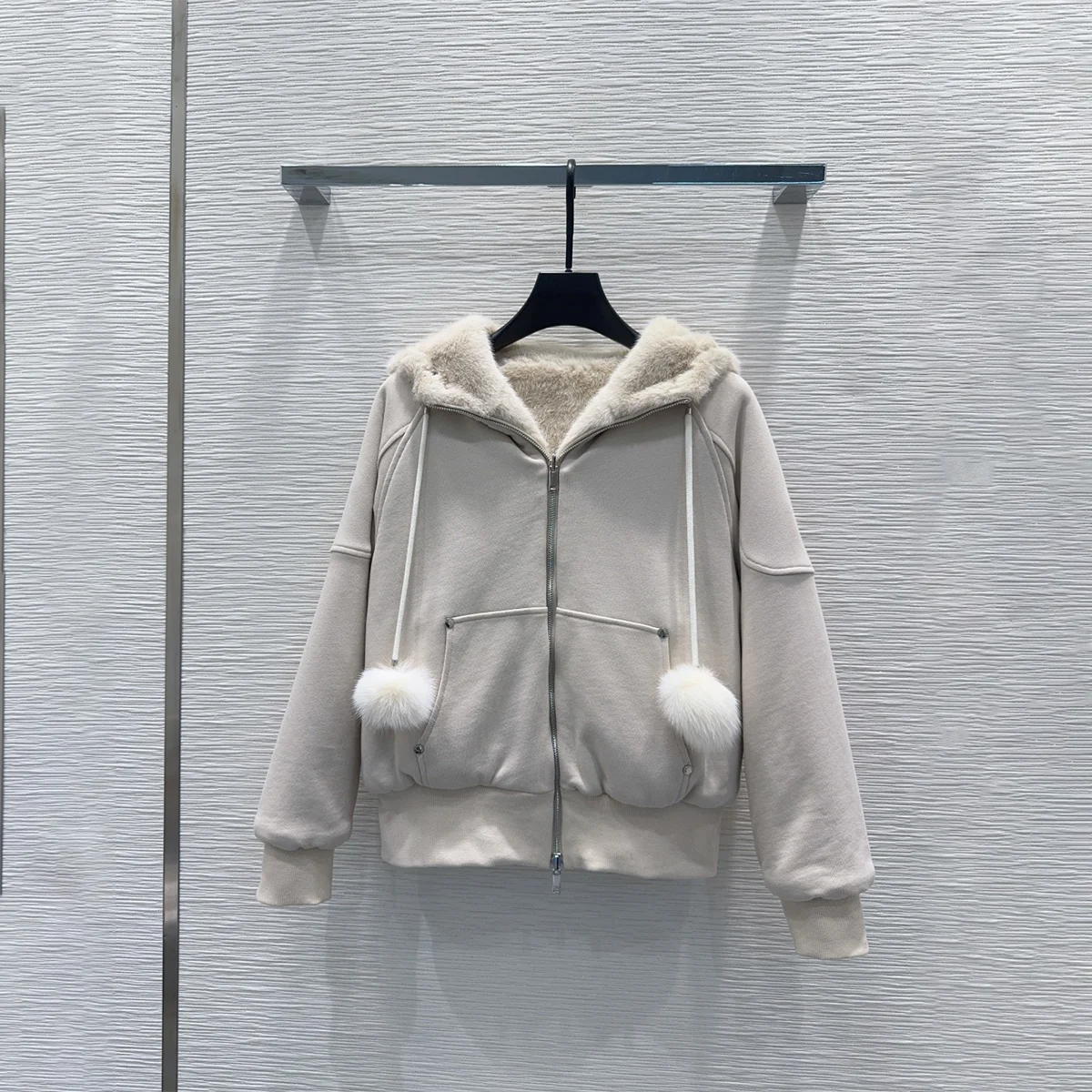 2026 high-quality women's hooded fur ball and plush thickened jacket--2692117