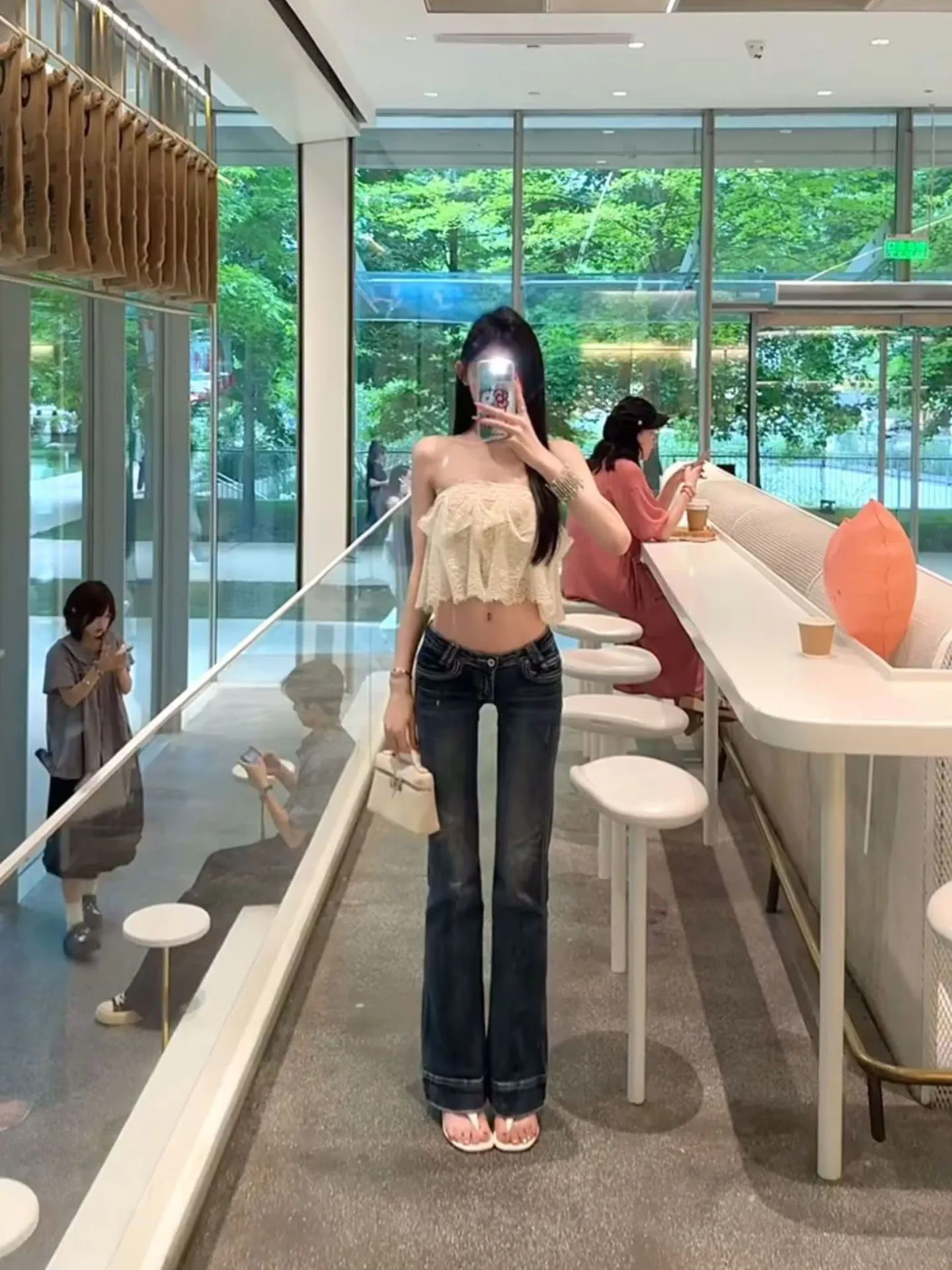 Unique Lace Trim Short Sleeve Vest Women's Fashion 2026 Autumn New Style Casual Wear Distinctive Date Top Sexy Folded Design