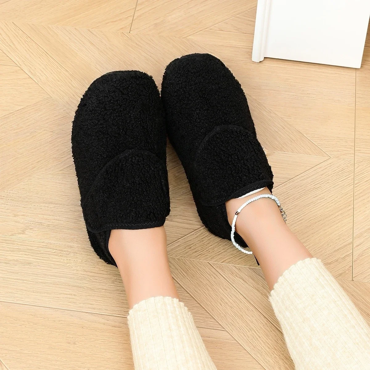 Men's Winter Warm Slippers Adjustable Velcro Fleece Lined House Shoes Non Slip Cotton Shoes Large Size 34-47