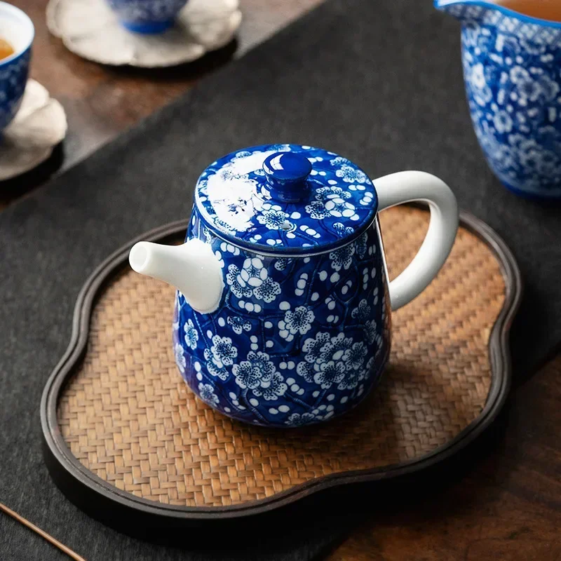 Plum Blue And White Ceramic Pottery Kettle Chinese Teapot Tea Ceremony Set Milk Oolong Tea Tie Guan Yin Jasmine Teaware Type