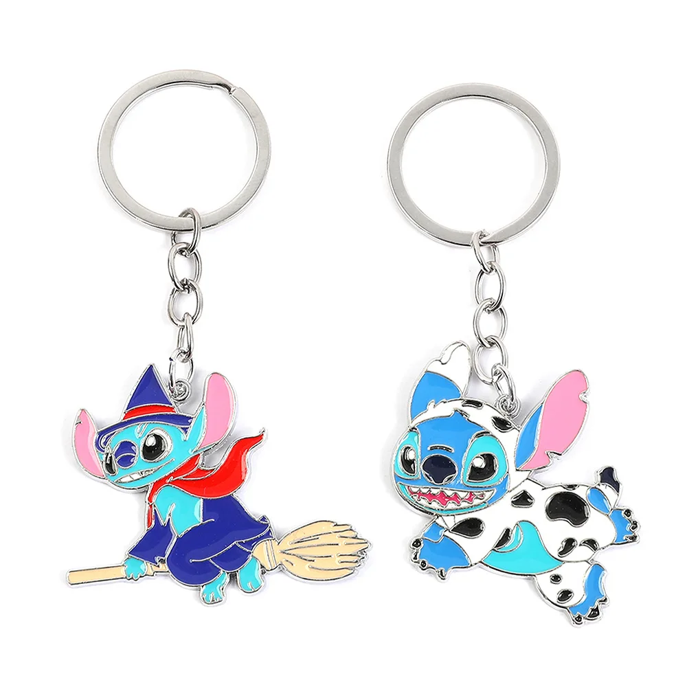 

Набор эмалированных брелоков Лило и Стич с рисунком коровы, милый брелок для ключей с изображением инопланетянина для фанатов, сумка для вечеринки на Хэллоуин, кулон, подарок