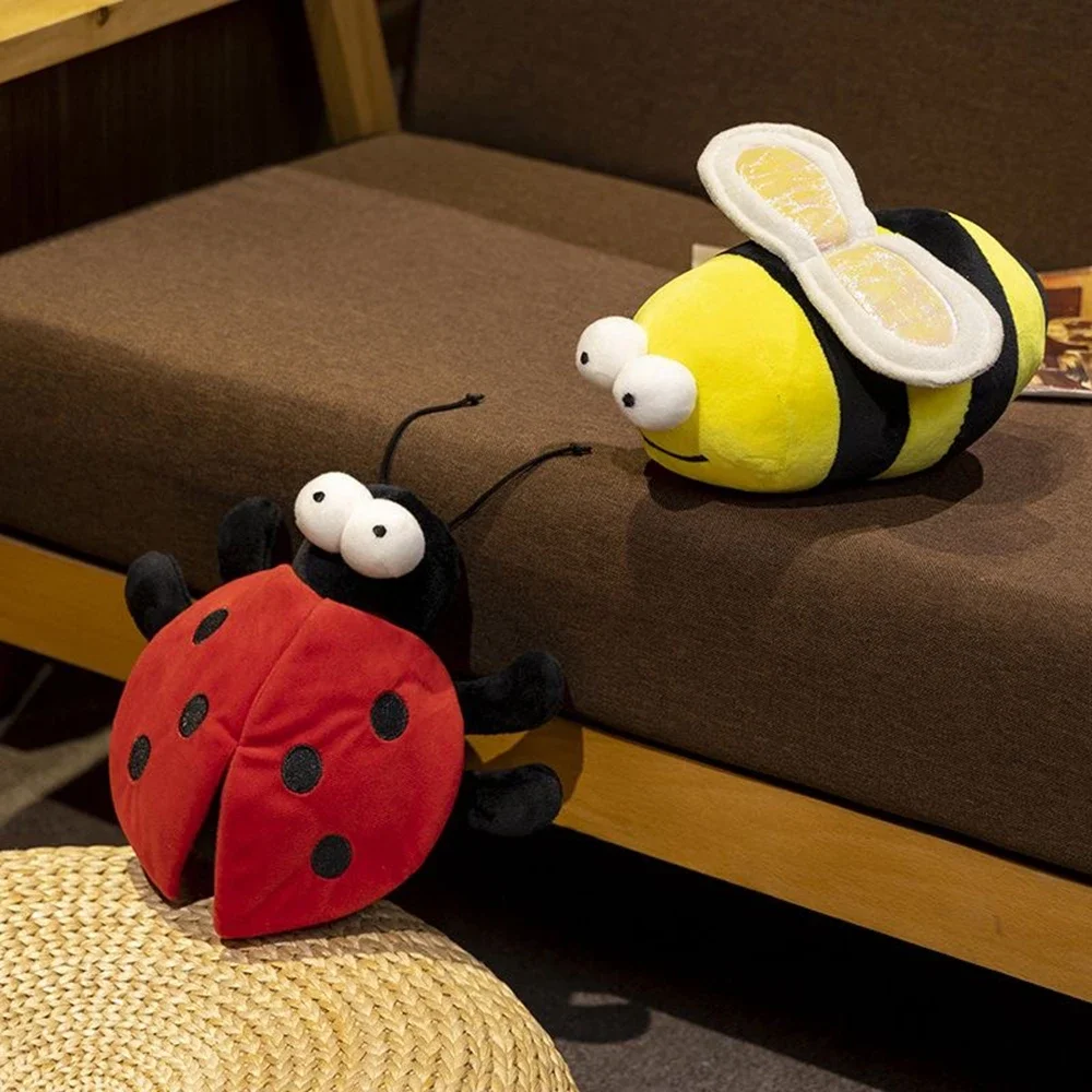 

Cute Big Eyes Seven Stars Ladybug Plush Toy Doll Small Bee Doll Insect Living Room TV Cabinet Decoration Soft Stuffed Gifts