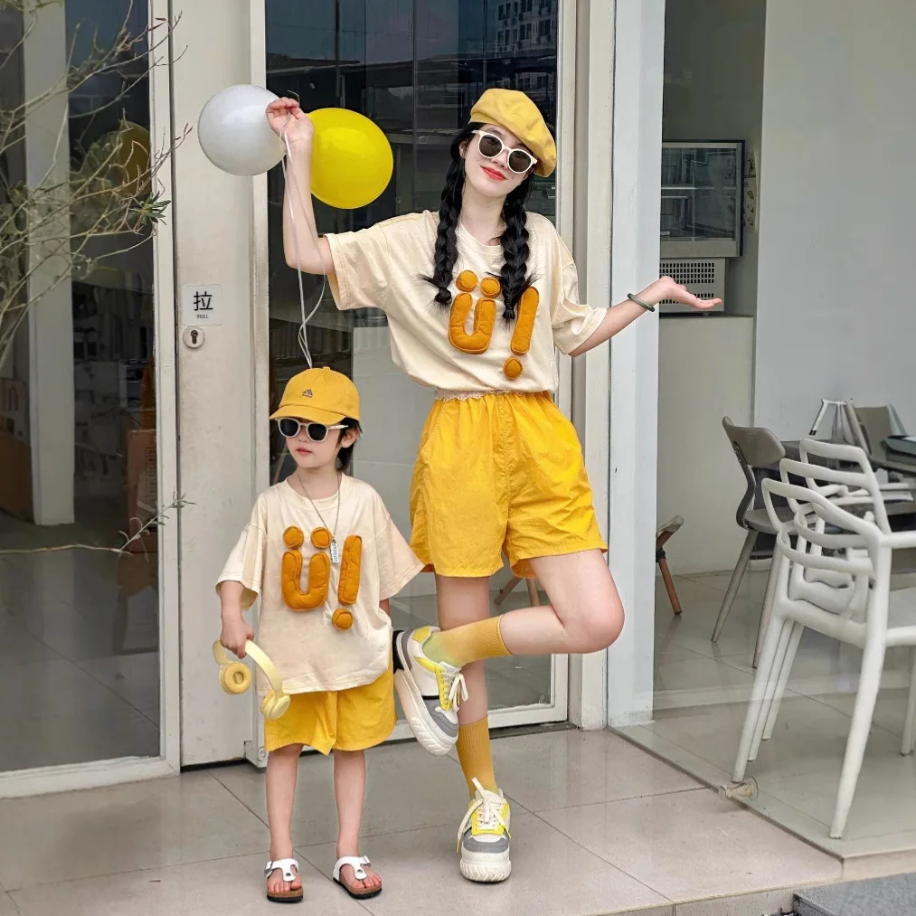 

Family Matching Outfits Funny 3D Cartoon Cotton Tees for Parents & Kids + Yellow Shorts 2 Piece Casual Parent-child Clothes Set