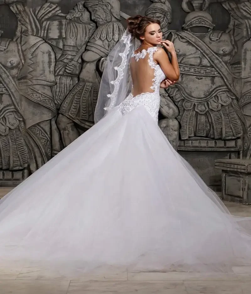 Abiti da sposa a sirena alla moda personalizzati senza maniche trasparenti sul retro Abiti da sposa su misura