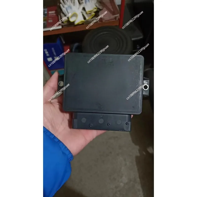 Car EPB Control Unit Electronic Handbrake Module Parking Brake Box Compatible With CS75 V7 CS95 Automobile Repair Accessories