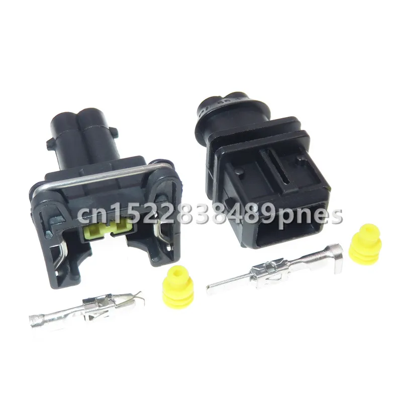 

2 Pole Auto Engine Fuel Injector Plug Oil Sensor Socket Car Waterproof Connector