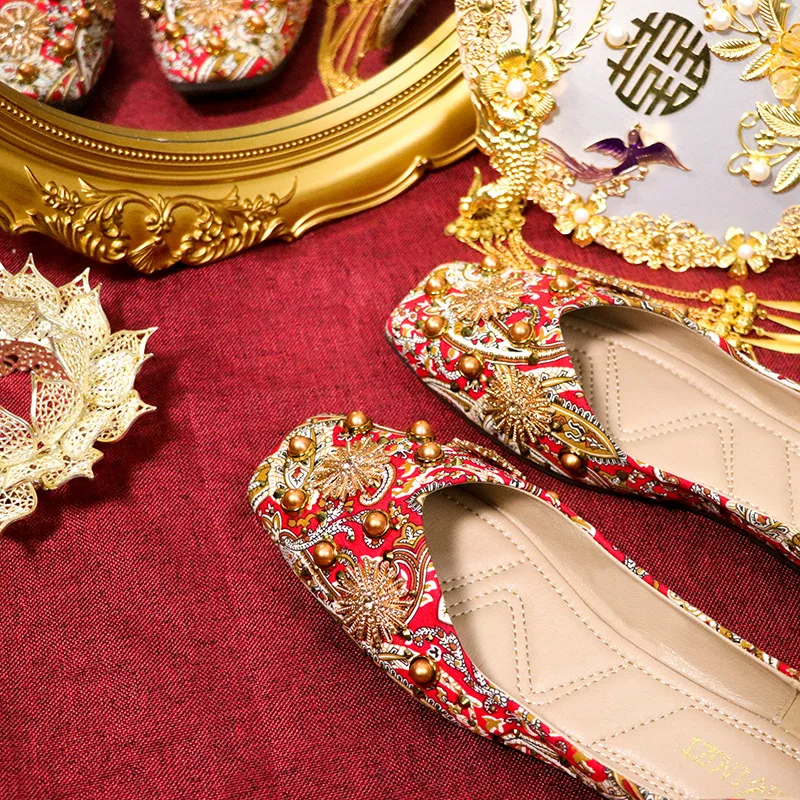2025 Spring Summer Fashion Brand Women Shoes Elegant Ladies Flats Rivets Single Party Shoes Red Big Size 42 DX310