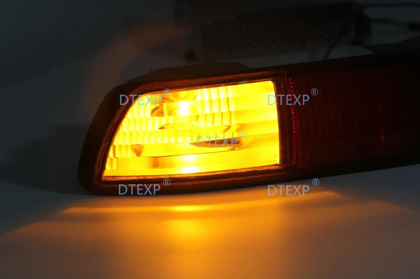 1 Piece Rear Bumper Lamp for Pajero V60 Rear Light for Montero 2000-2003 V70 Warning Lights for Shogun MR508783