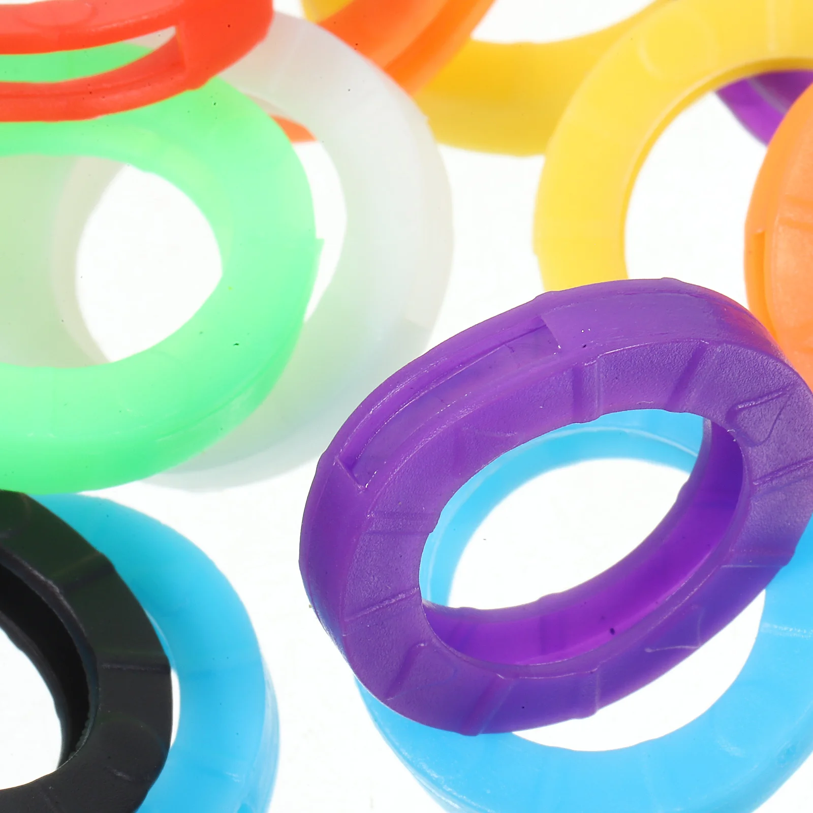 

24Pcs Silicone Key Caps Elastic Bright Colored Key Covers for Identifying and Color Coding Common Keys Fadelss Odorless