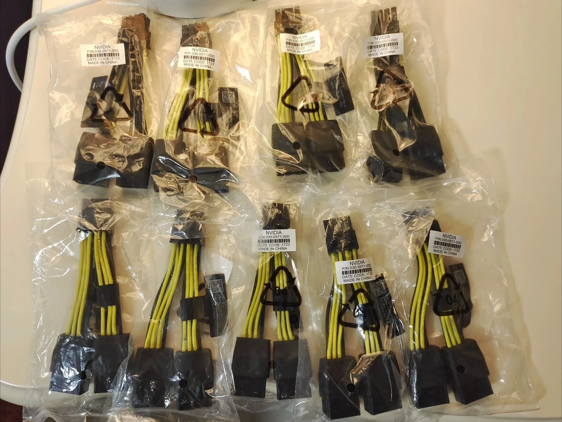 CHEN FOR Tesla adapter card for M40, M60, P40, P100, V100, A100, dual power supply, 8P to 8P male original equipment.~~