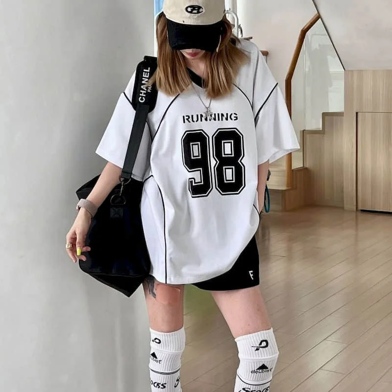 

Спортивные футболки для женщин, топы с v-образным вырезом и принтом, повседневная свободная одежда большого размера в корейском стиле с короткими рукавами, эстетичная одежда большого размера