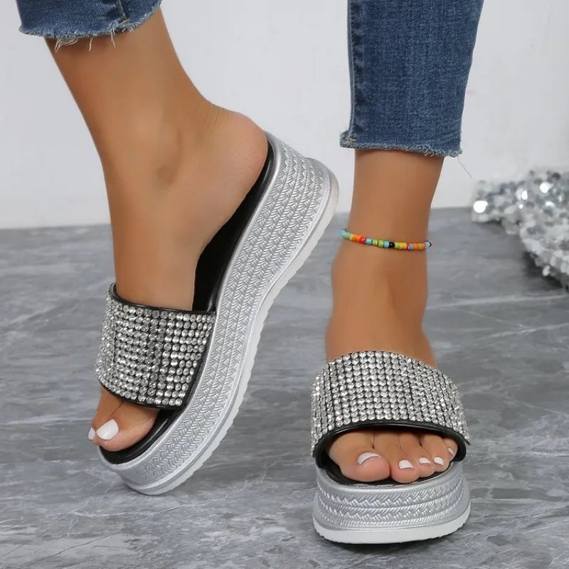 Rhinestone Slippers Women Summer Shoes Ladies Fashion Beach Shoes Designer Slides Woman Casual Comfortable Flip Flops platform