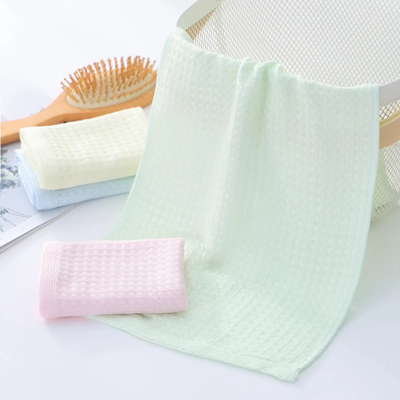 New Double-Layer Bamboo Fiber Waffle-Weave Gauze Towel with Honeycomb Texture for Infants and Children