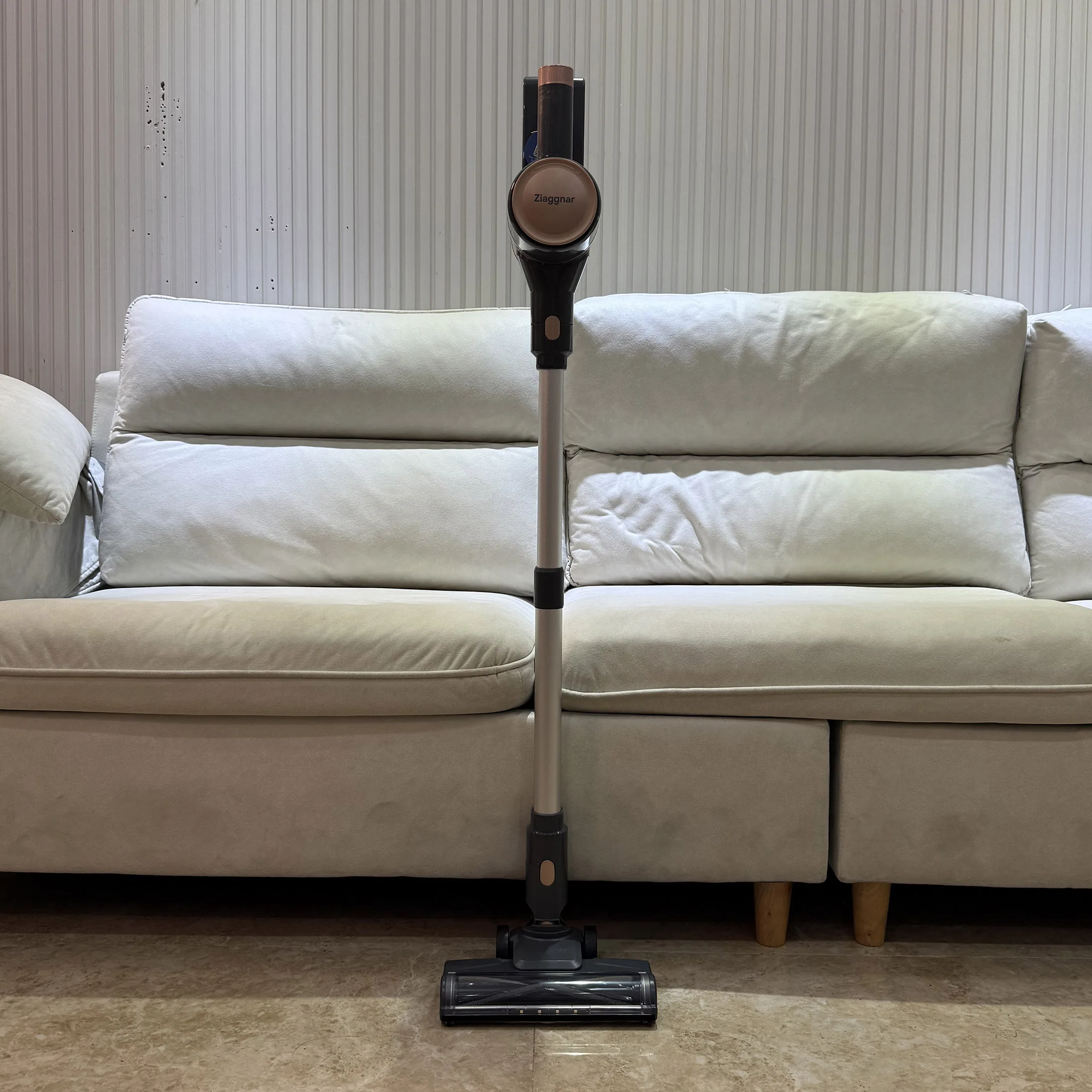 مكنسة كهربائية لاسلكية Ziaggnar N800، حامل ذاتي، خفيفة الوزن، قابلة لإعادة الشحن، وقت تشغيل يصل إلى 40 دقيقة #1