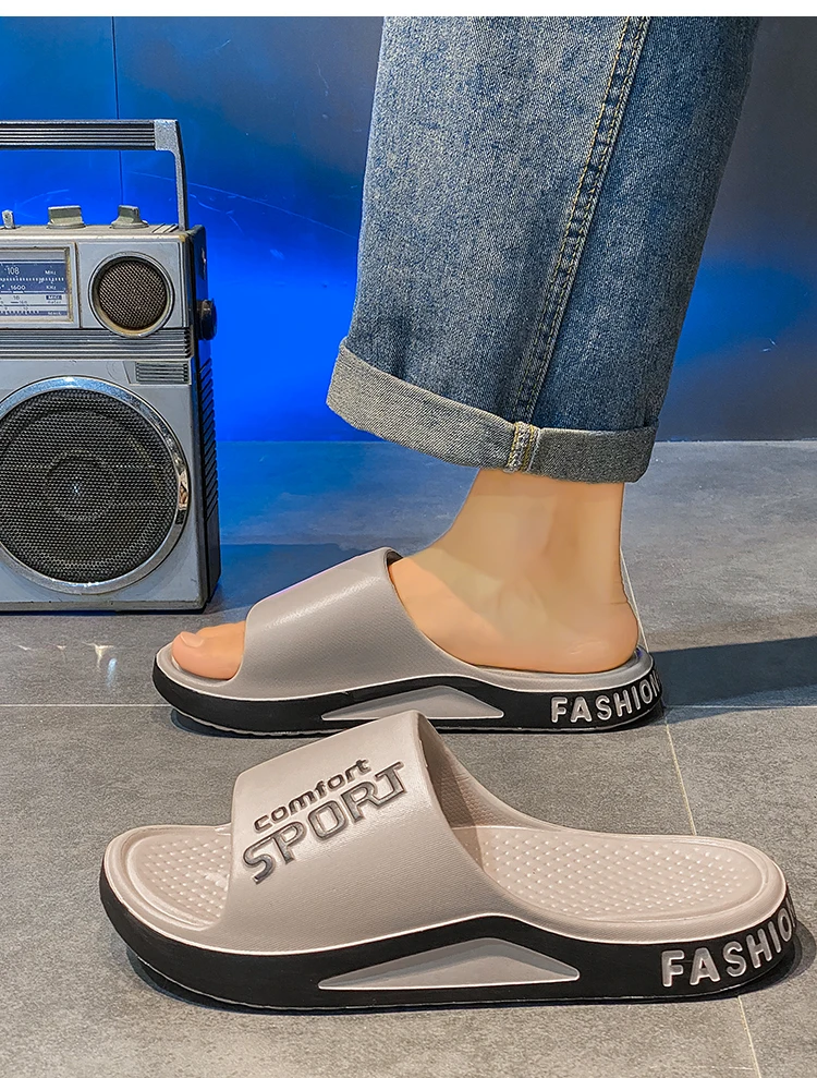 Modische Slide-Sandalen für Herren, Sommer, rutschfest, bequem, flache Sohle, Hausschuhe für drinnen und draußen, trendiger, atmungsaktiver Heimschuh – Detail 13