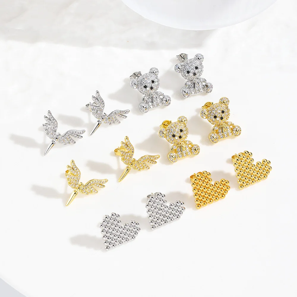 

Popular fashion copper angel wings love panda stud earrings jewelry fresh and sweet women wear to work