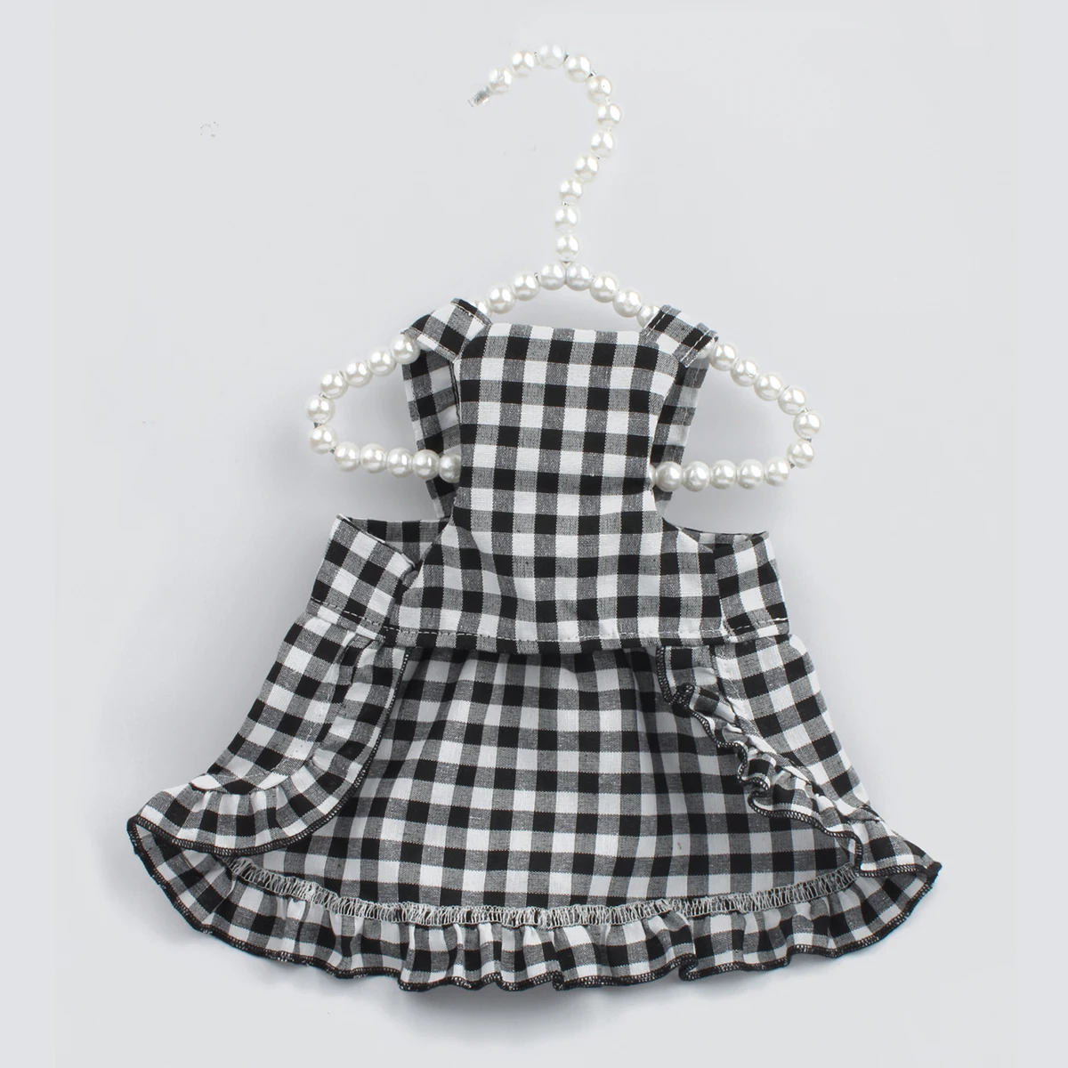 Fashion Dog Clothing Modern Style Black White Plaid Skirt With Hat Suit Dog Clothes Dresses Pet Accessories Puppy Summer Clothes