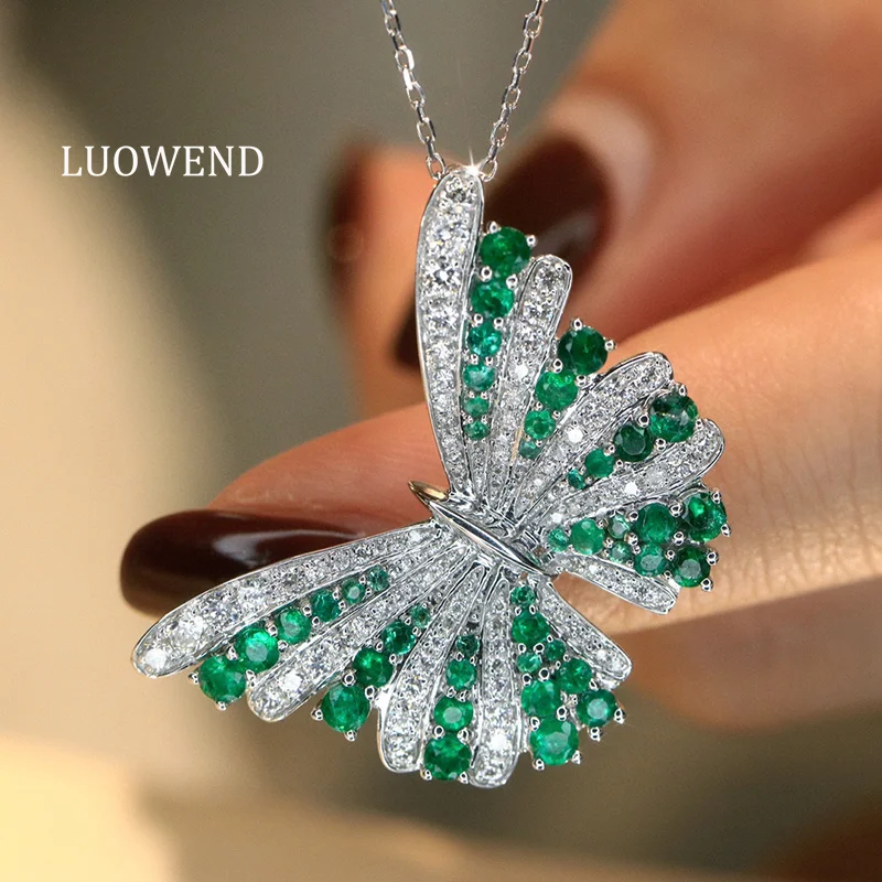 

LUOWEND 100% 18K White Gold Necklace Elegant Butterfly Shape Luxury Diamond Natural Emerald Necklace or Brooch for Women