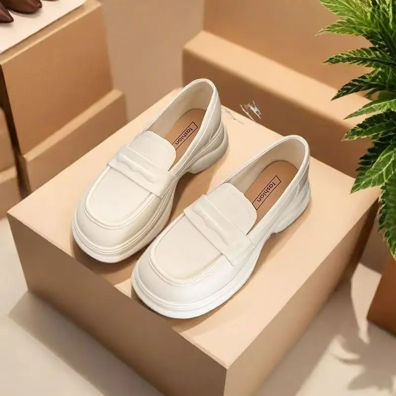 

​ Женские лоферы на толстой подошве в британском стиле, новинка 2025, нескользящий водонепроницаемый дизайн, увеличивающий рост ​