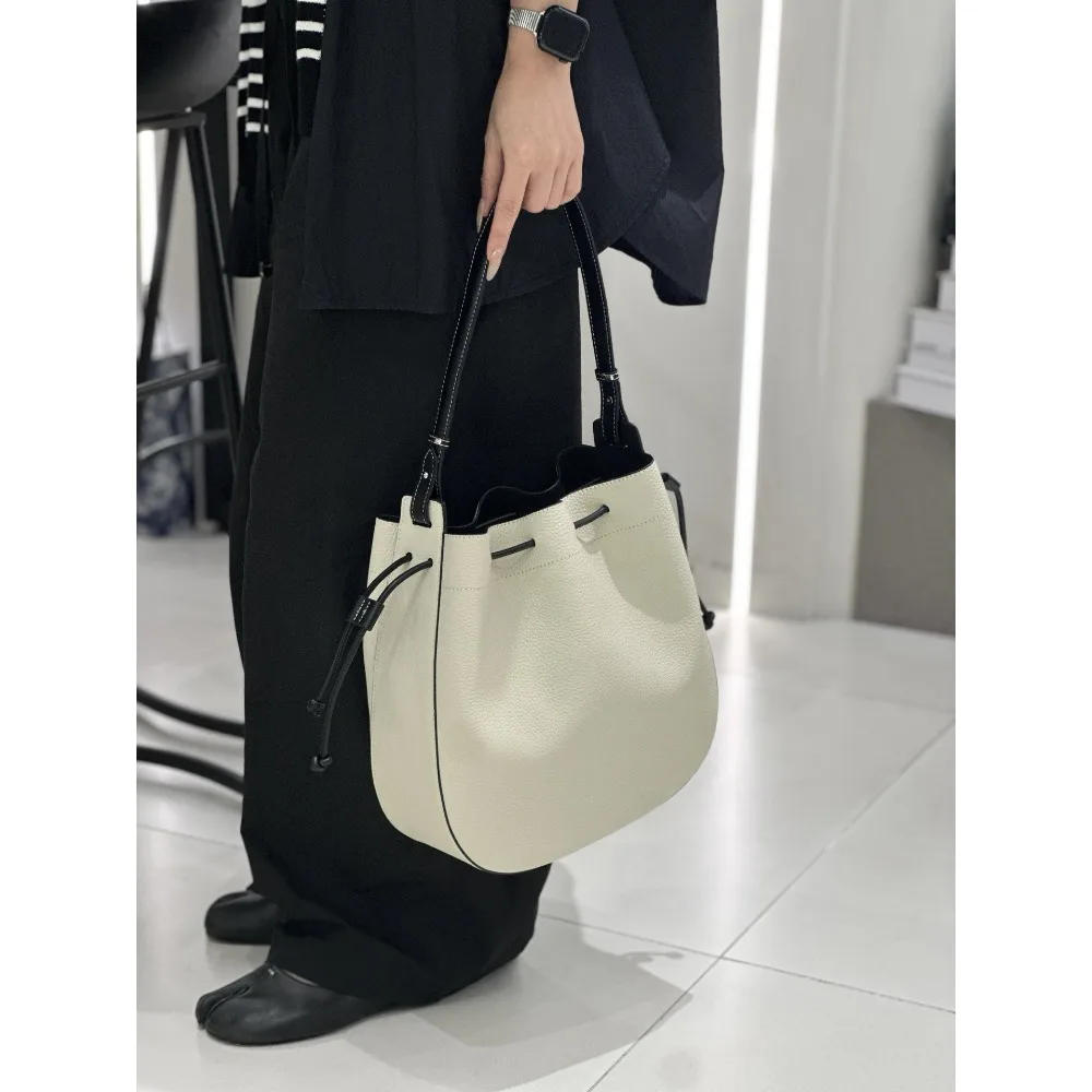 High-end Light Luxury Retro Shoulder Women's Bag Leather Bucket  Bundle Armpit Large-capacity Unique Texture Elegant Fashionable
