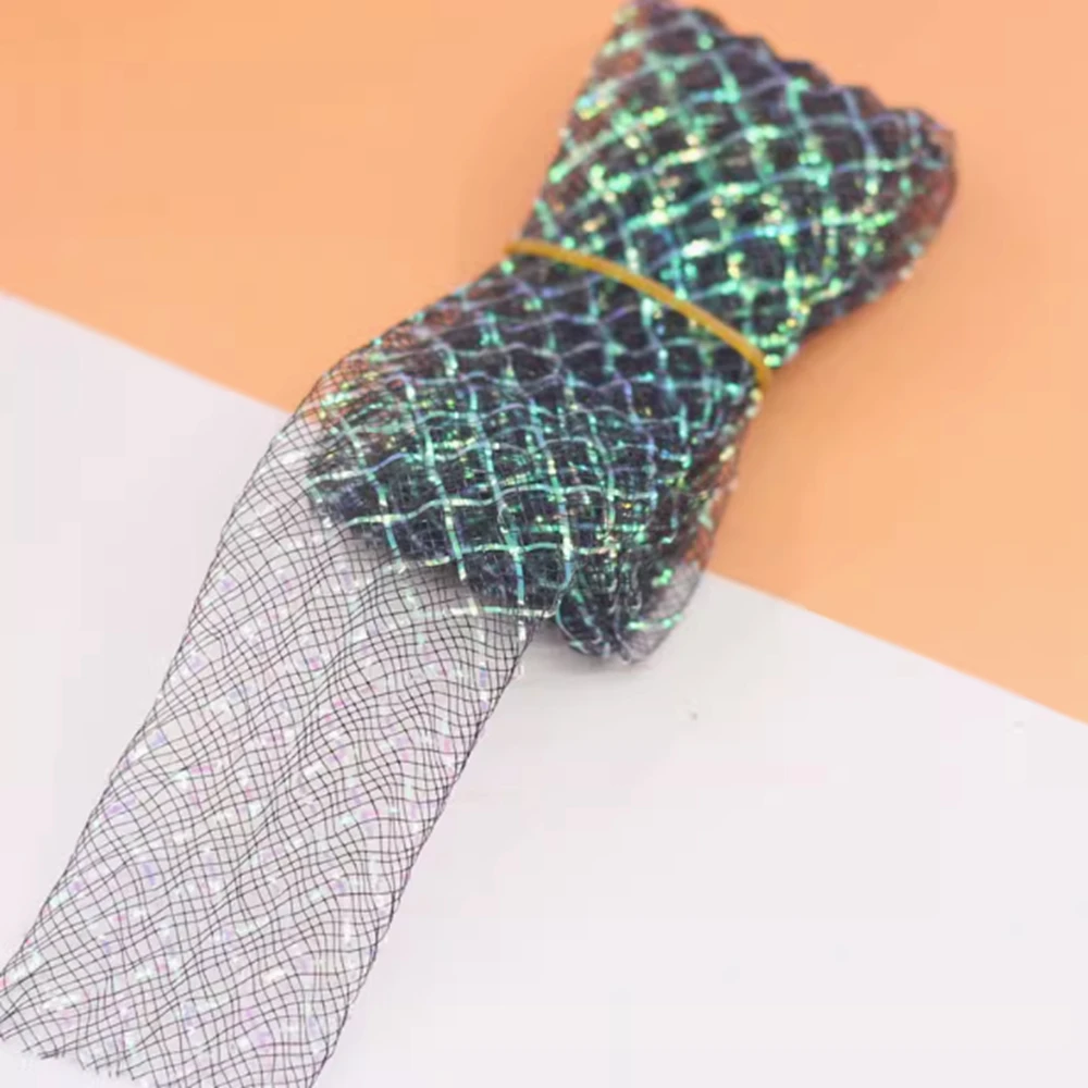 4,5 cm breiter, flacher Krinoline-Bandstoff – Silber – Pferdehaarband für Hüte und Fascinators, 22 Meter – Detail 1