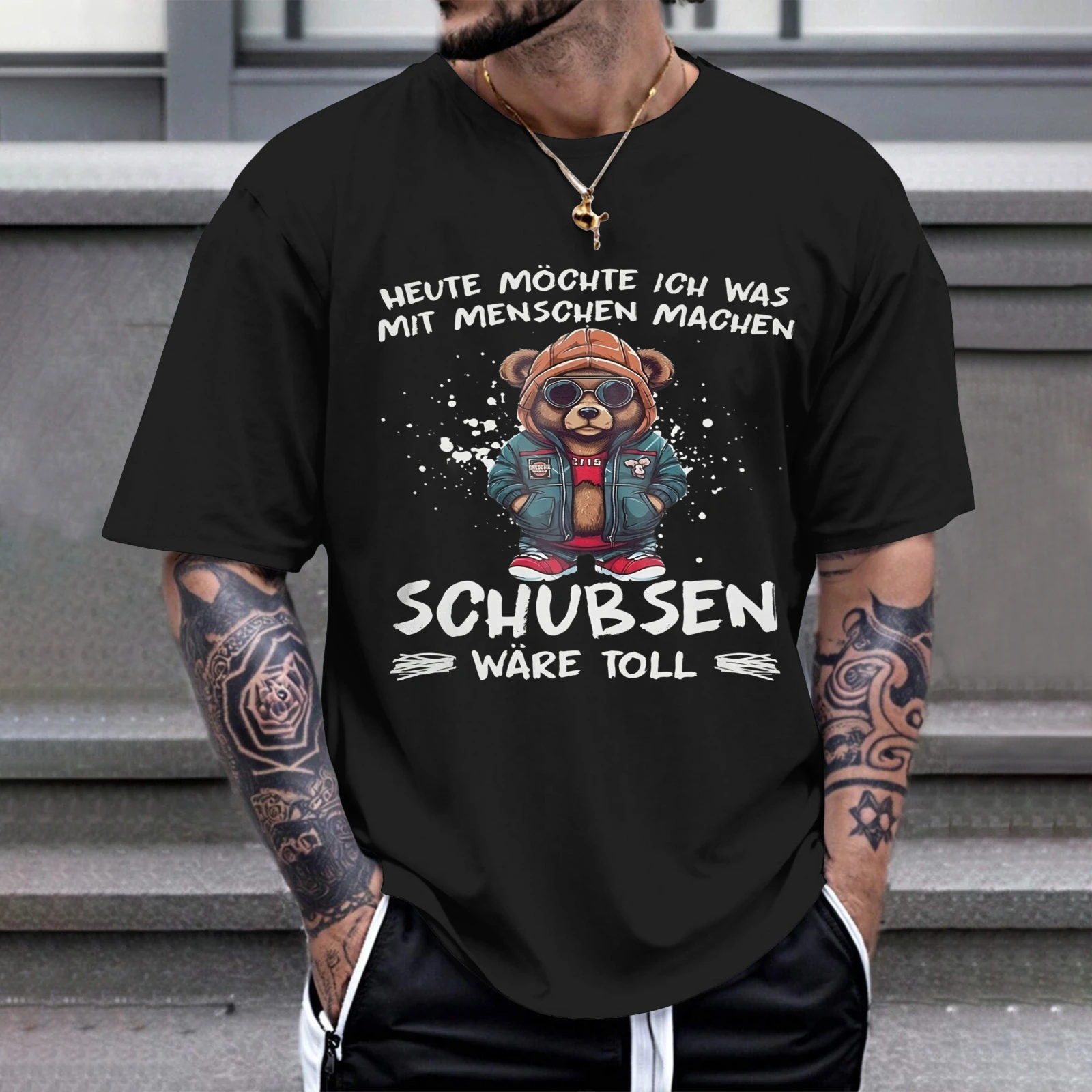 Herren-T-Shirt mit Bärenmotiv, der eine Jacke und Sonnenbrille trägt, perfekt für Freizeitkleidung, Partys und Karneval-Outfits.