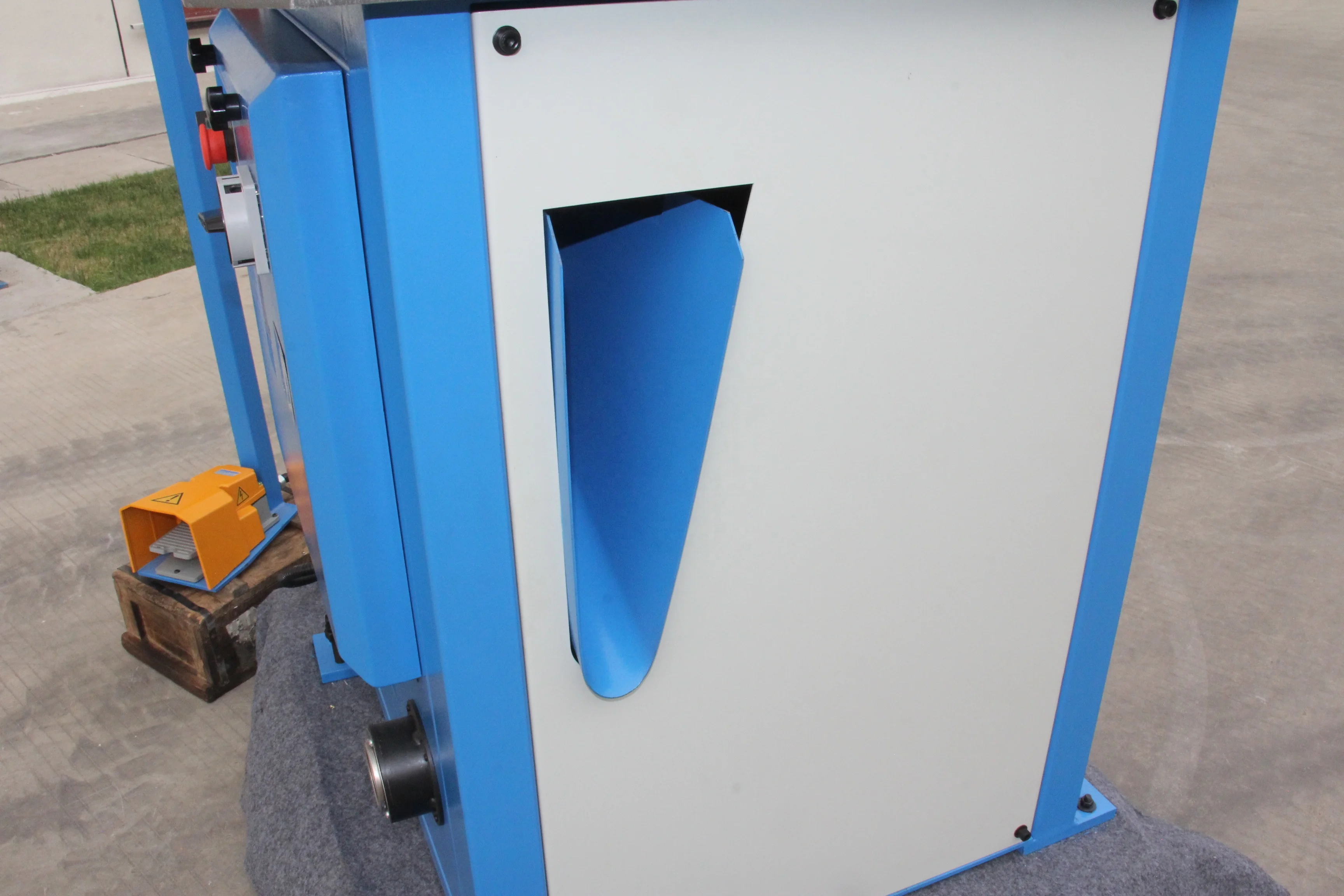 HNM-6  Fixed Angle Hydraulic Corner Notcher Sheet Metal Angle Notcher Machine